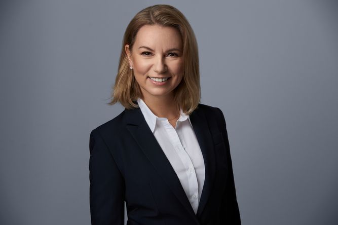 Aneta Pochroń , Dyrektor ds. budowy