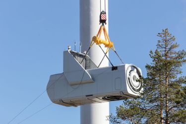 Installation of wind turbines, Lehtirova wind farm, 147 MW, Sweden (photo: Joakim Lagerkrantz)
