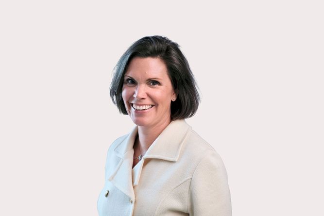 Rebecca Karlsson, en: Chief Communications and Sustainability Officer
sv: Chief Communications and Sustainability Officer