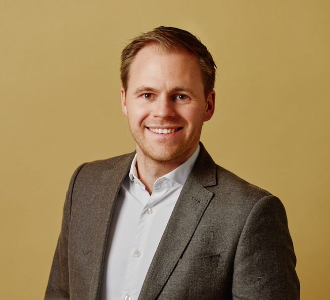 Christian Fickler, Commercial Director